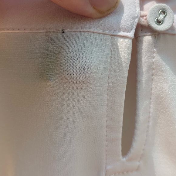 NWT Karl Legerfeld Semi shear Blouse. Size: S - Picture 10 of 14